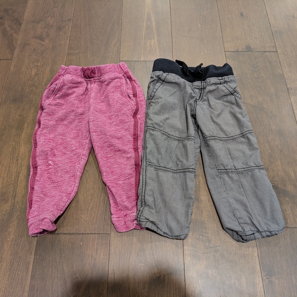 Six 2T Pants Bundle And Free Hat - Picture 4 of 7